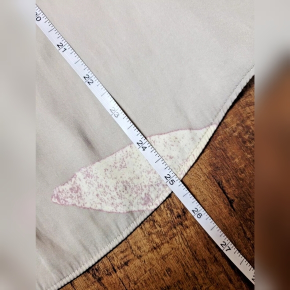 T Tahari ruffle shoulder blouse - Picture 8 of 9